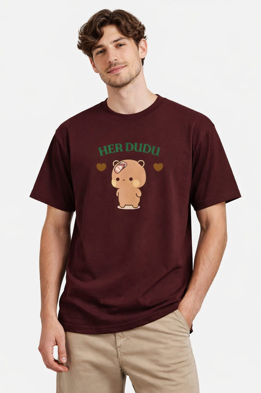 Model wearing Her Dudu cute bear couple t-shirt for men